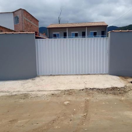 Casa nova com piscina próxima a praia e menos de 3km do centro de Ubatuba Exterior foto