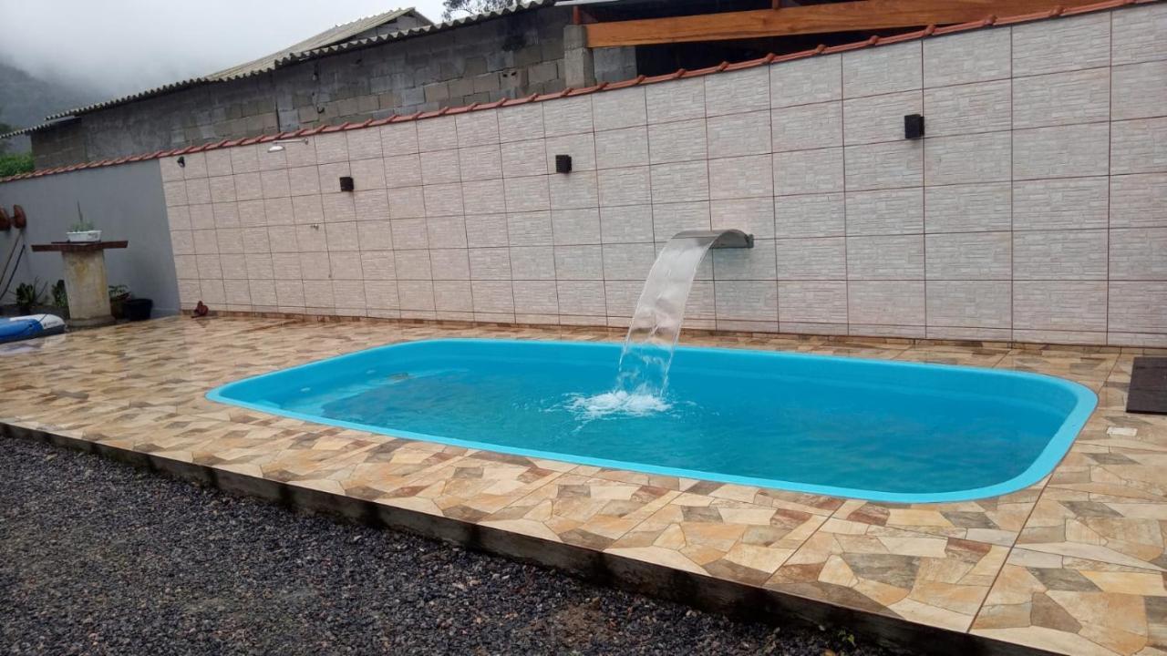 Casa nova com piscina próxima a praia e menos de 3km do centro de Ubatuba Exterior foto